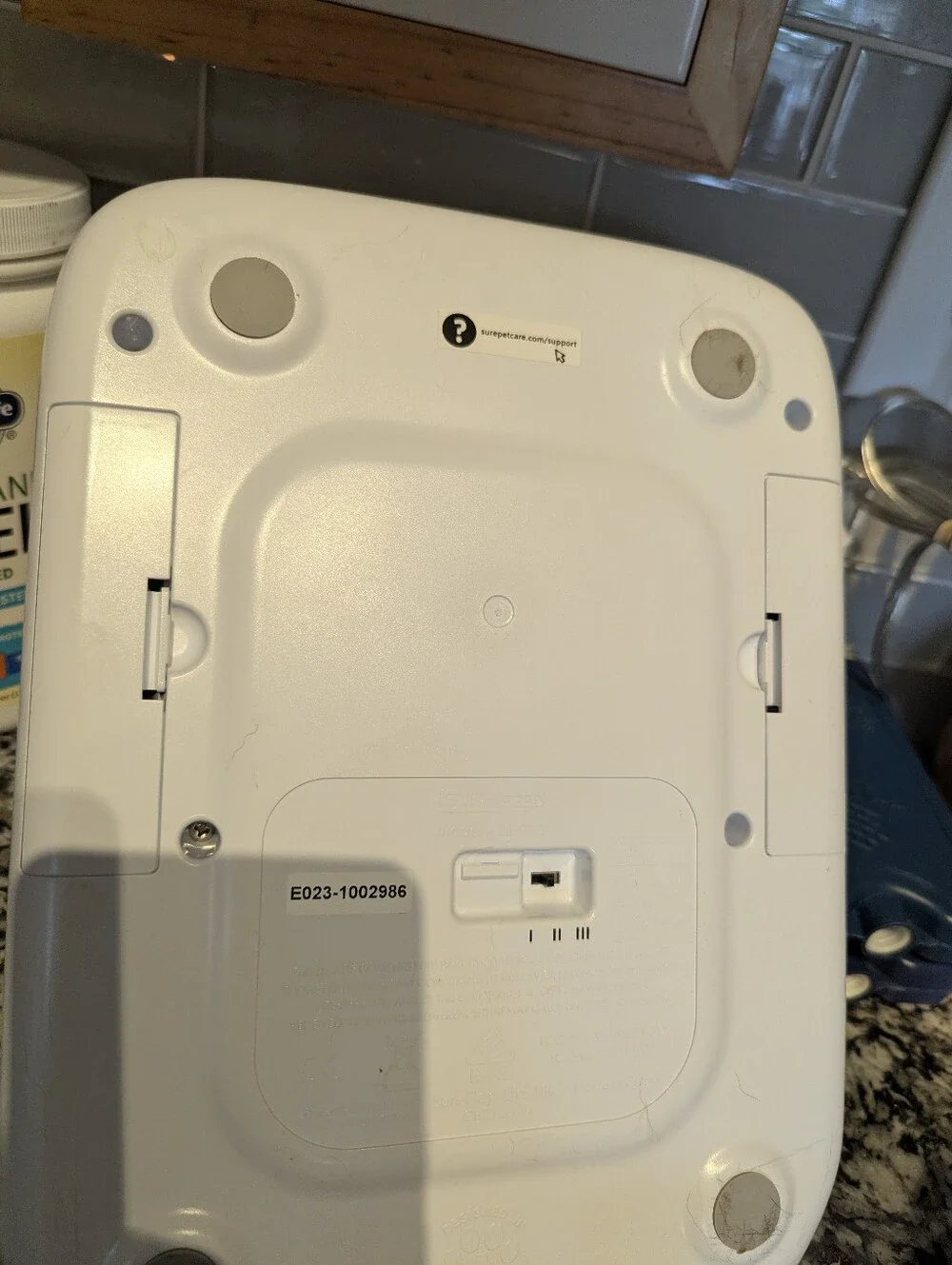 Microchip Pet Feeder - White